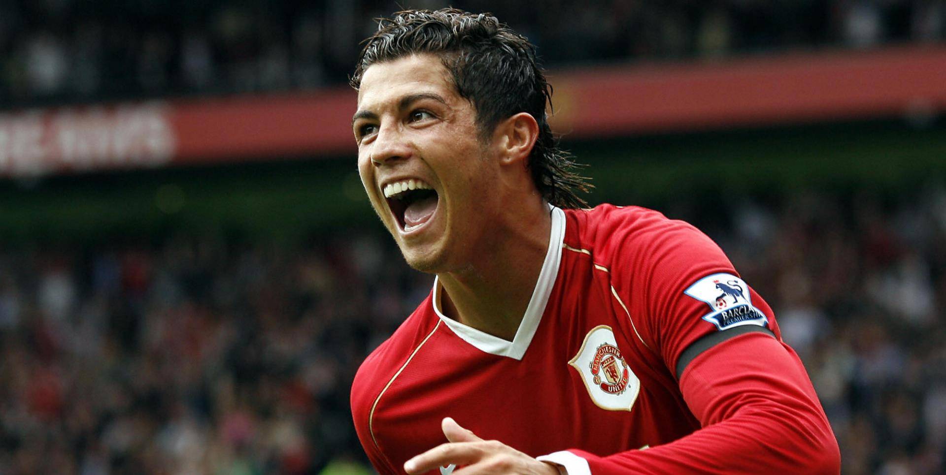 Game9关于C罗连续二十场比赛得分超过惊险取胜，曼联挑战极限！的信息